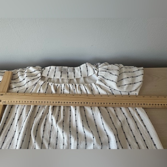 LOFT Dot Stripe Flutter Square Neck Top / Size Large (Never Worn) - Picture 8 of 12